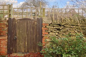 Photo 7- click for photo gallery